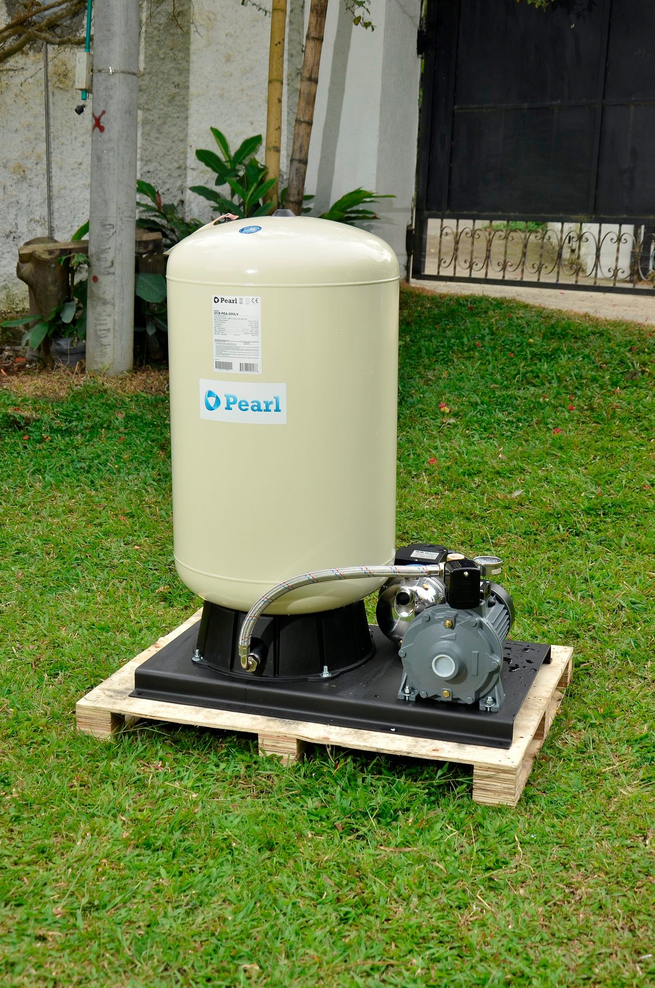 Tanque de presión Pearl con electrobomba